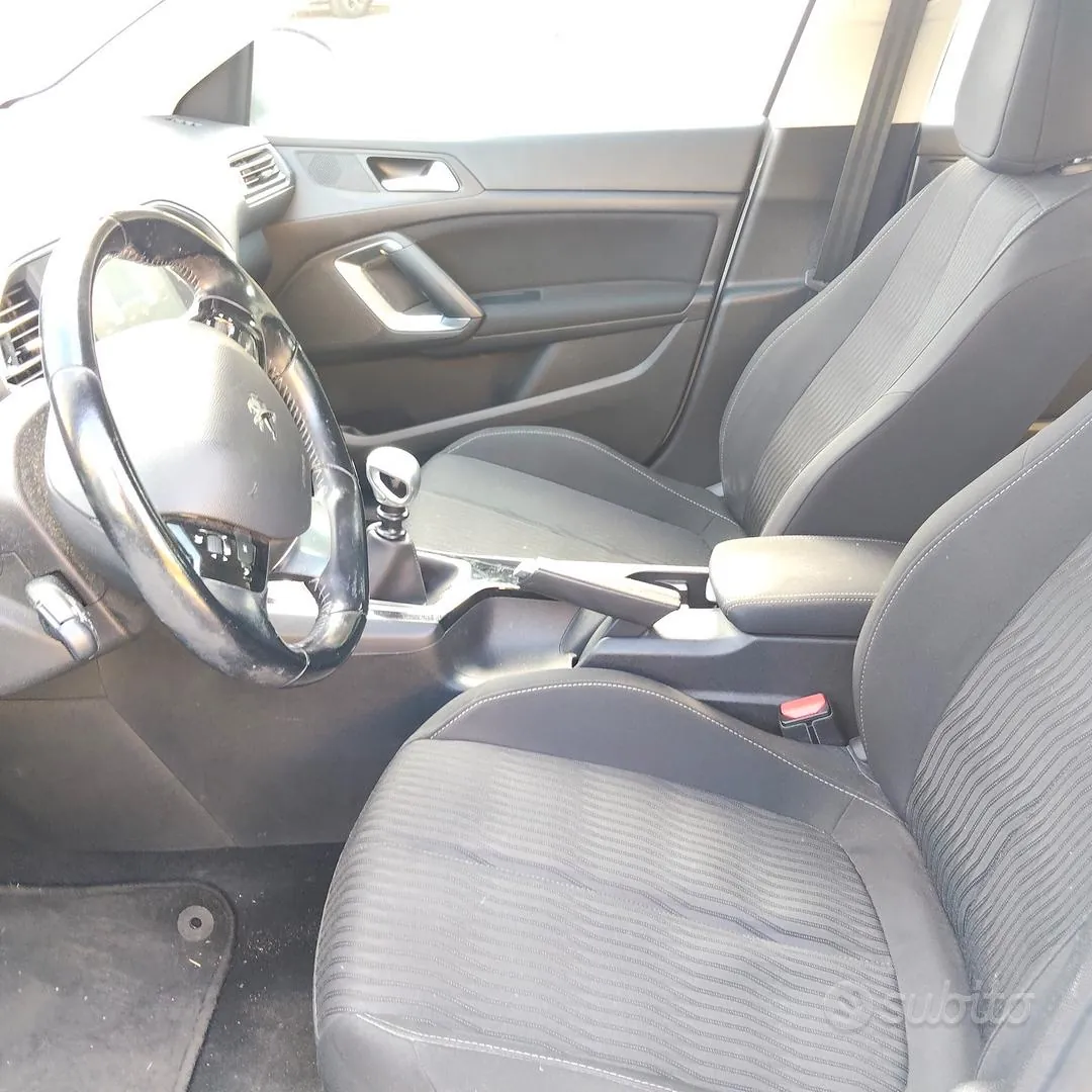 Peugeot 308 2017 photo 5