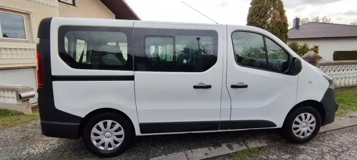 Opel Vivaro 2019 photo 3