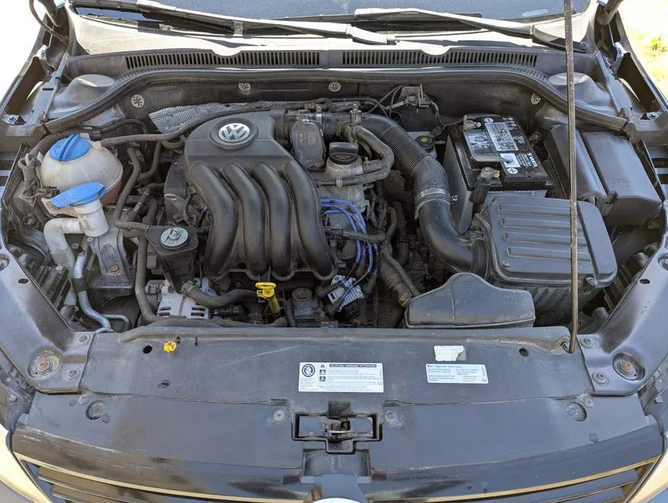 Volkswagen Jetta 2013 photo 2