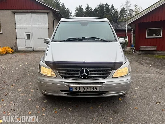 Mercedes-Benz Viano 2006 photo 2