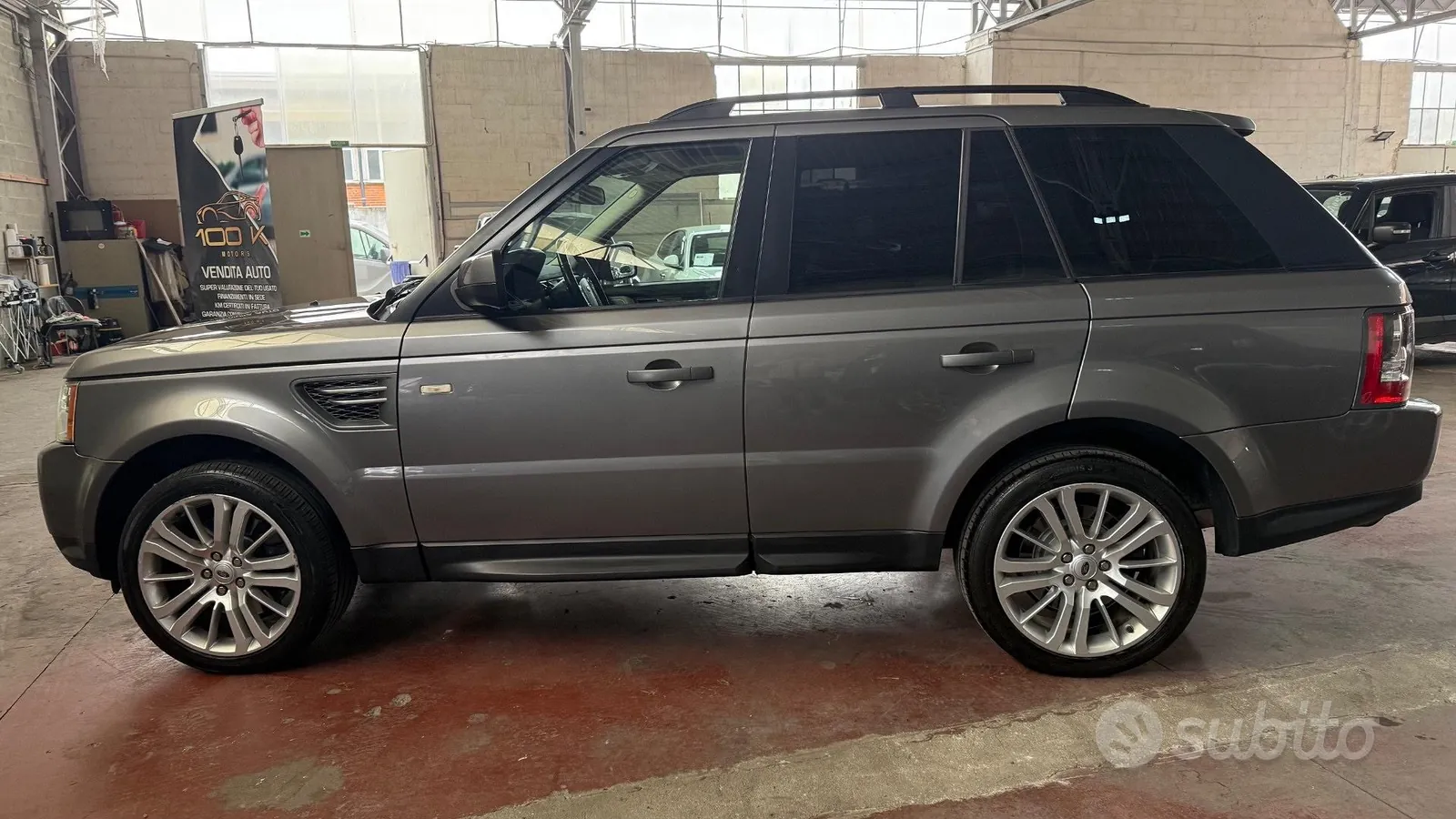Land Rover Range Rover Sport 2011 photo 3