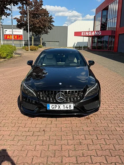 Mercedes-Benz C300 2016 photo 2