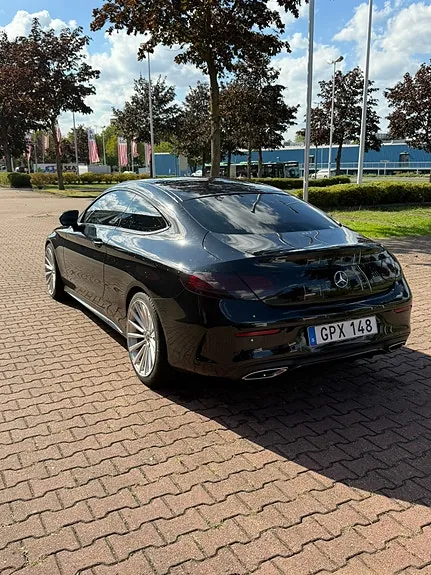 Mercedes-Benz C300 2016 photo 3