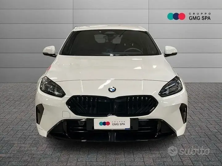 BMW 1 2024 photo 2