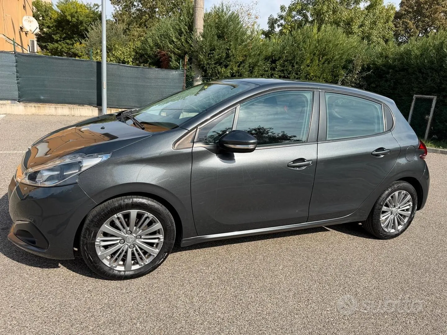 Peugeot 208 2017 photo 4