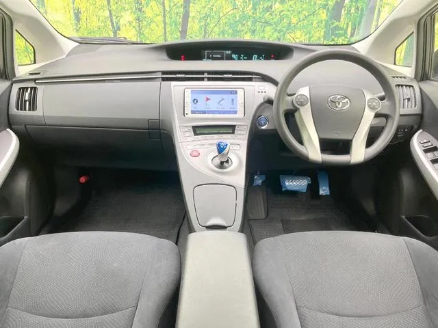 Toyota Prius 2012 photo 2