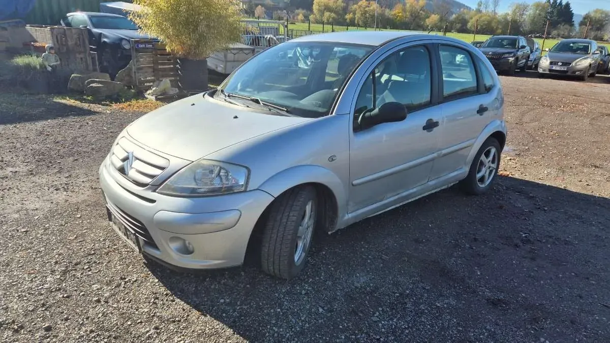 Citroen C3 2008 photo 3