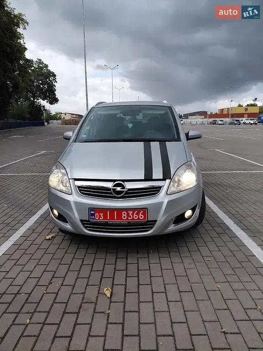 Opel Zafira 2008 photo 2