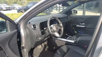Mercedes-Benz Gla 2023 photo 3
