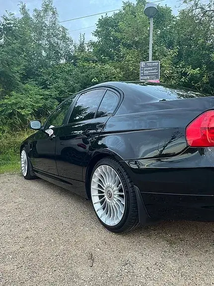 BMW 320I 2008 photo 4
