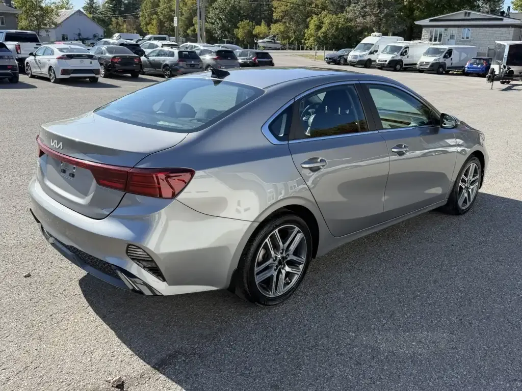 Kia Forte 2022 photo 4