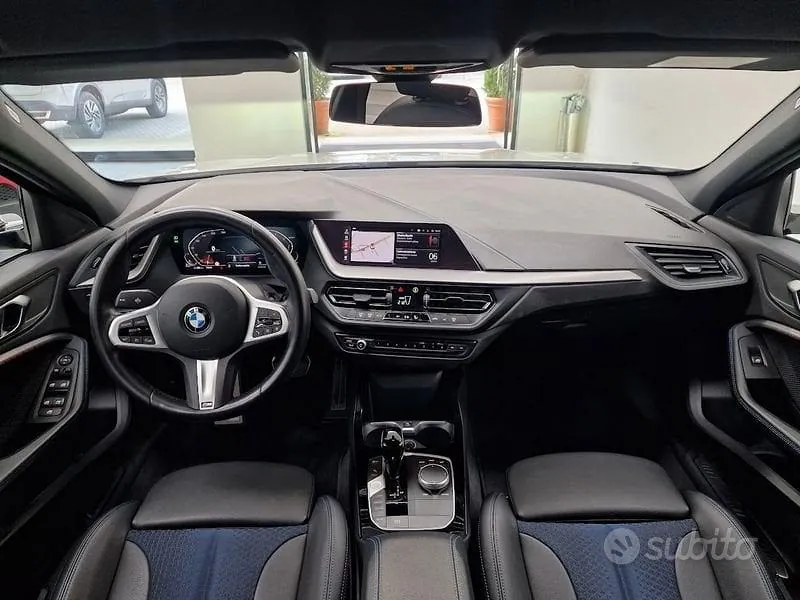 BMW 1 Series 2023 photo 4
