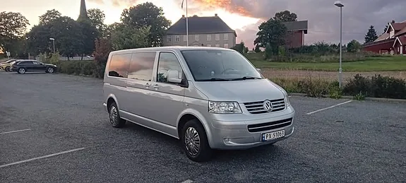 Volkswagen Transporter 2009 photo 2