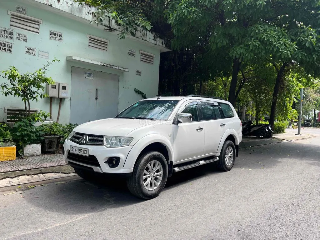 Mitsubishi Pajero Sport 2014 photo 4
