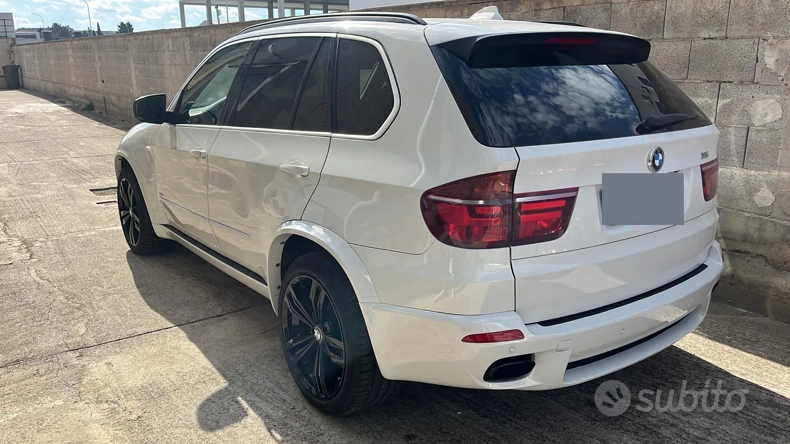 BMW X5 2010 photo 2