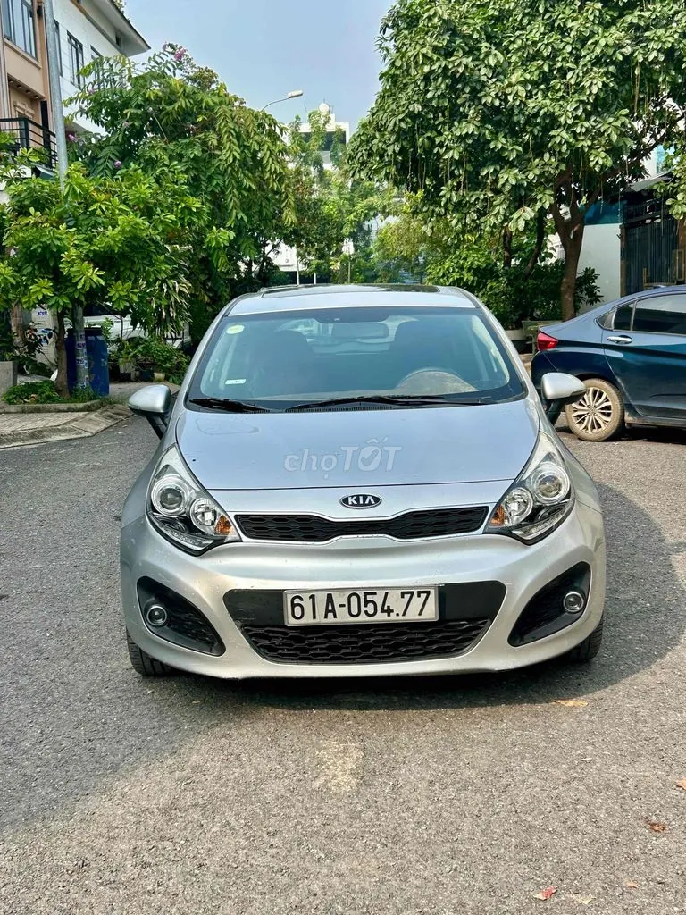 Kia Rio 2012 photo 2