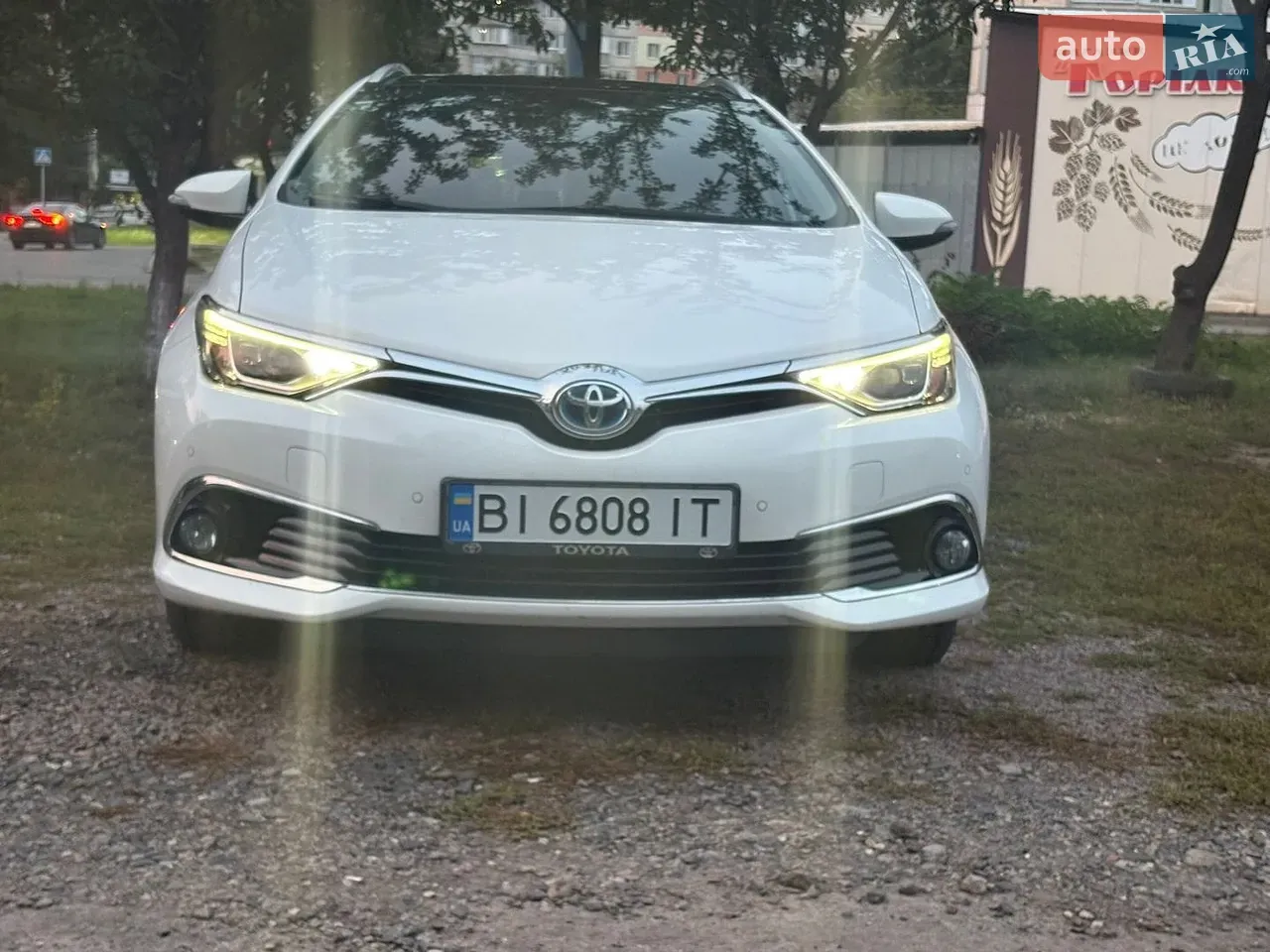Toyota Auris 2018 photo 2