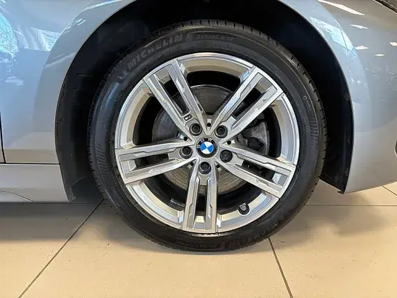 BMW 118D 2022 photo 3