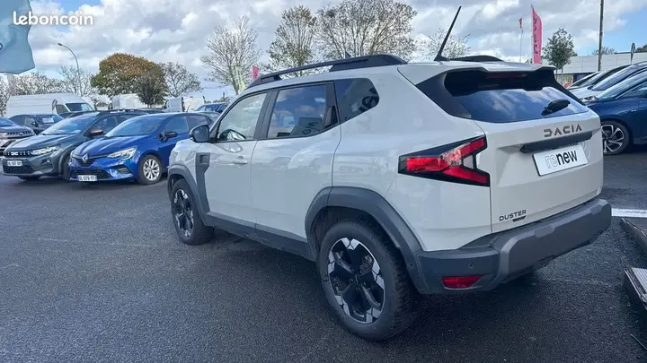 Dacia Duster 2024 photo 3