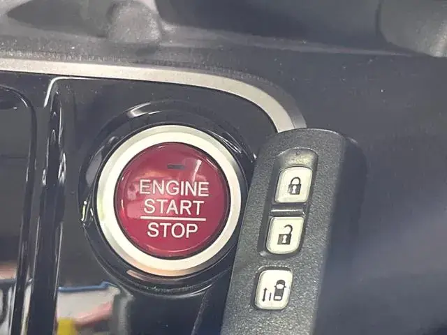 Honda N-Box 2014 photo 4
