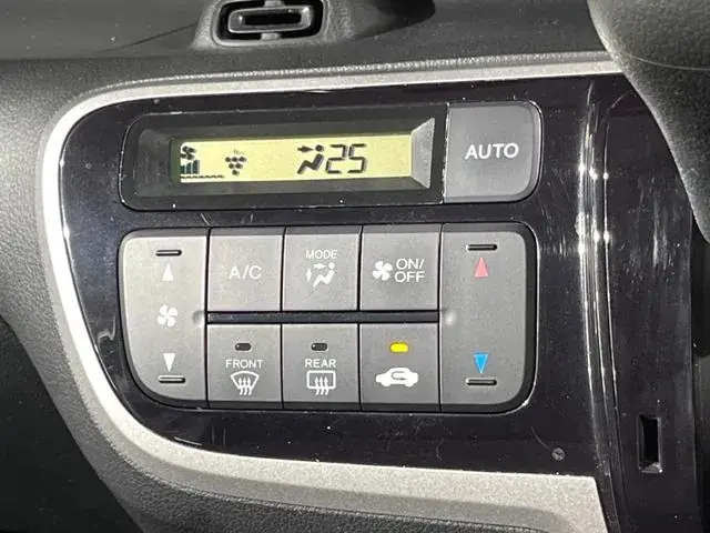 Honda N-Box 2014 photo 5