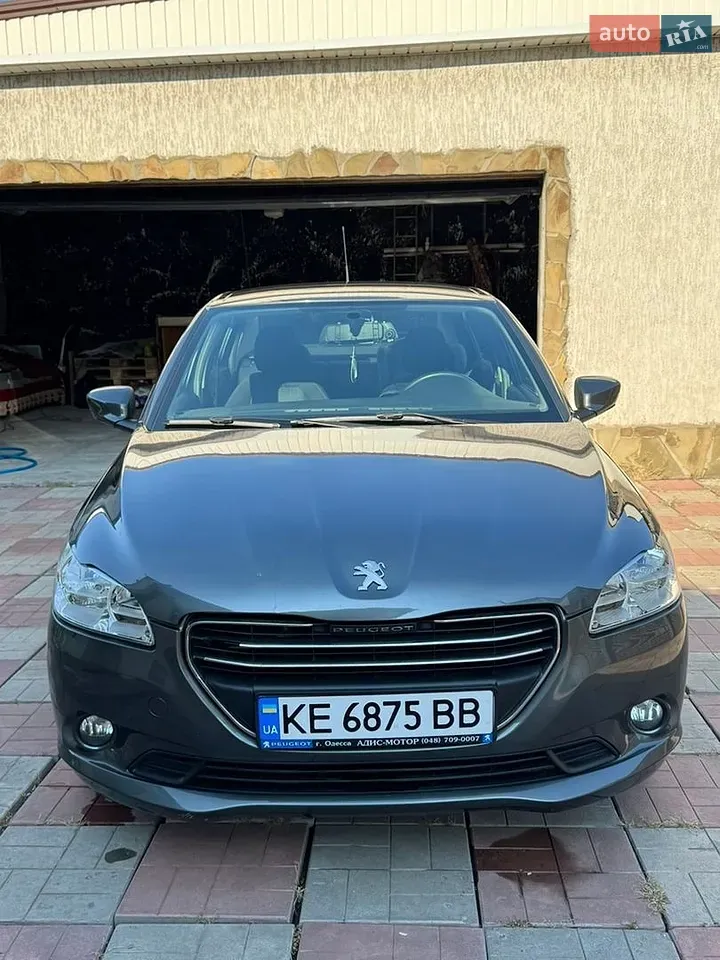 Peugeot 301