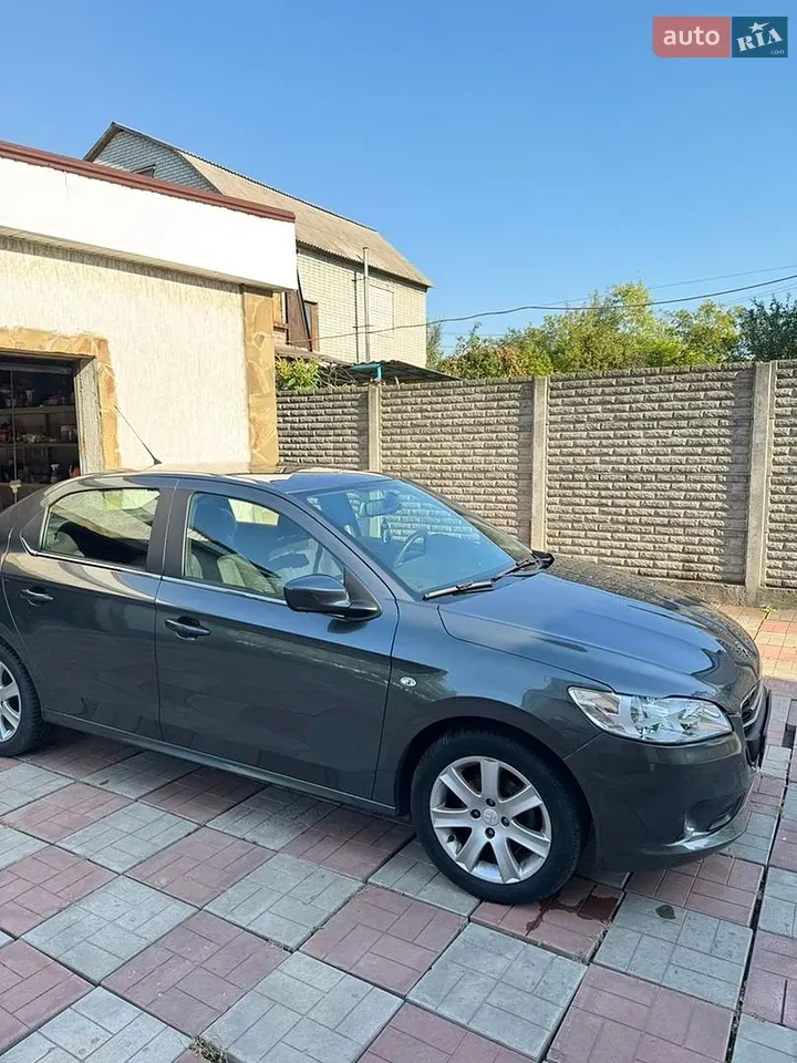 Peugeot 301 2013 photo 2