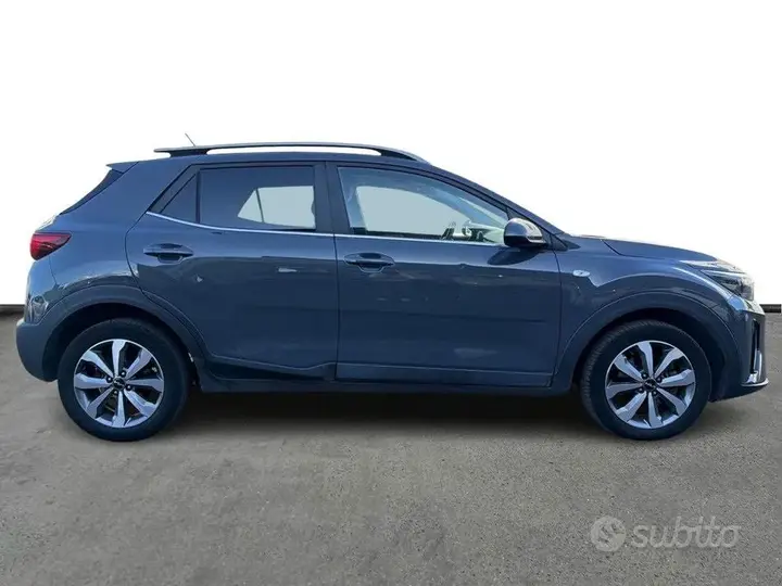 Kia Stonic 2022 photo 3