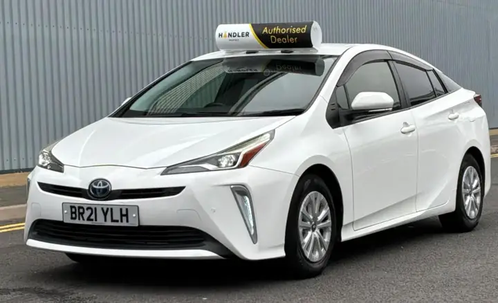Toyota Prius 2021 photo 3