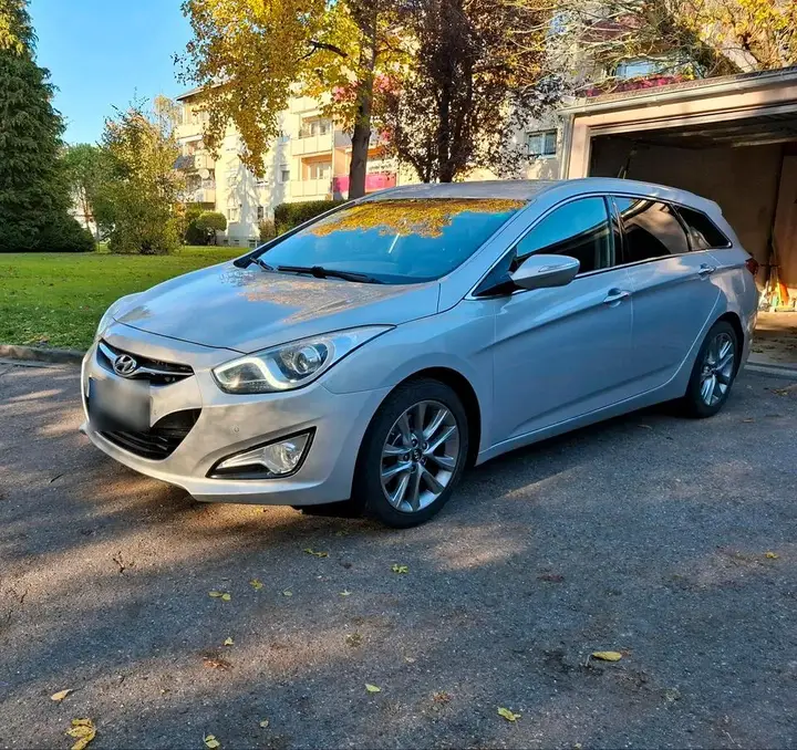 Hyundai I40