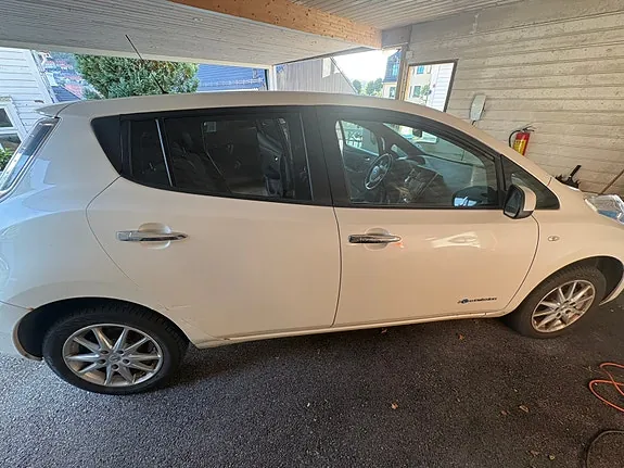 Nissan Leaf 2016 photo 3