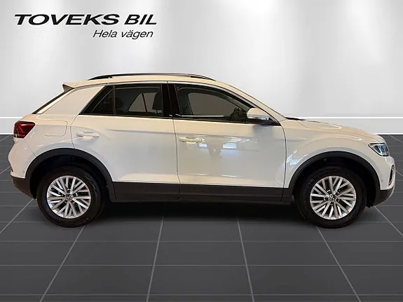 Volkswagen T-Roc 2023 photo 2