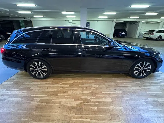Mercedes-Benz E220 2020 photo 3