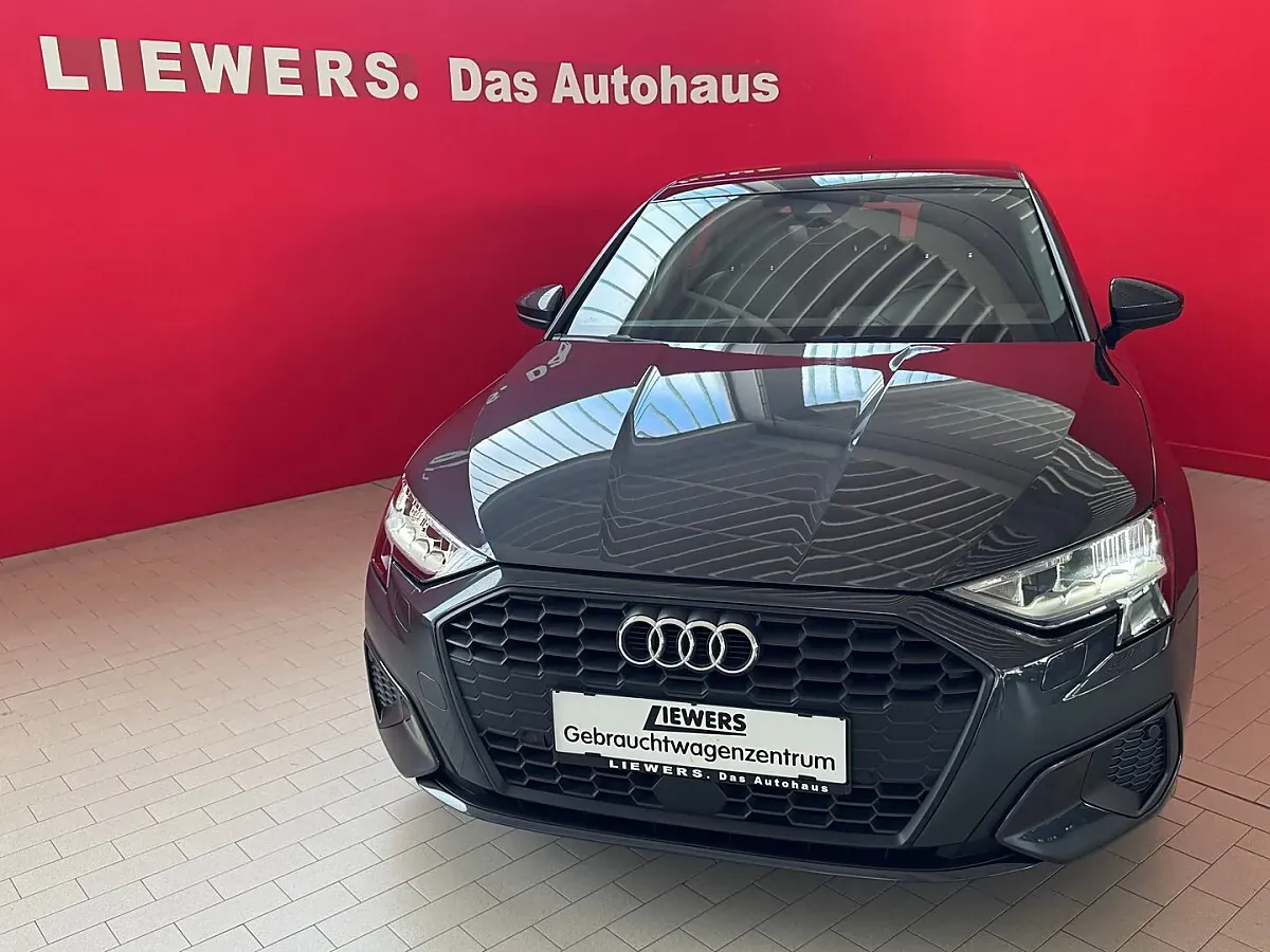 Audi A3 2021 photo 2