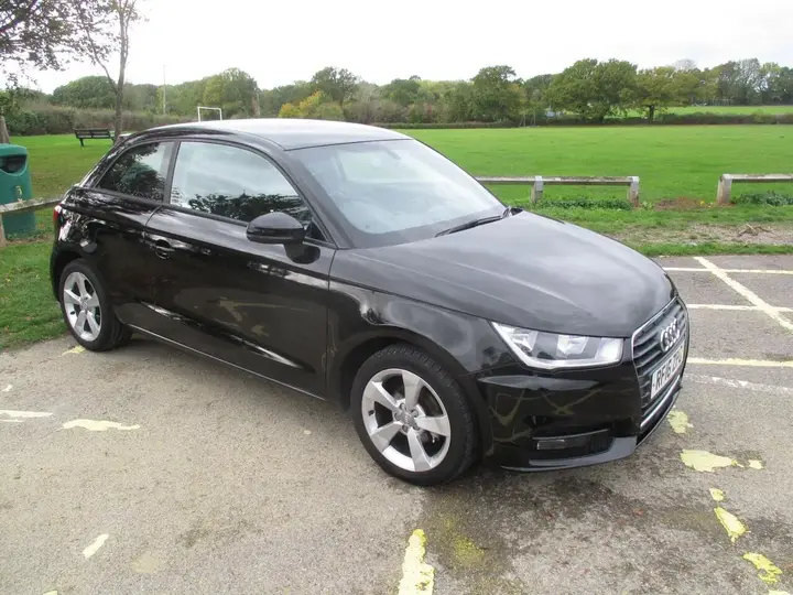 Audi A1 2016 photo 5
