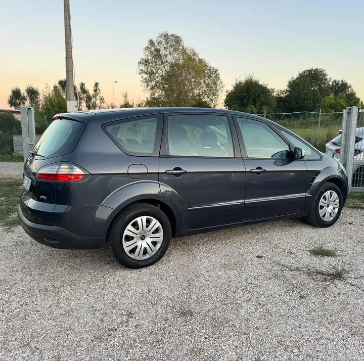 Ford S-Max 2008 photo 4