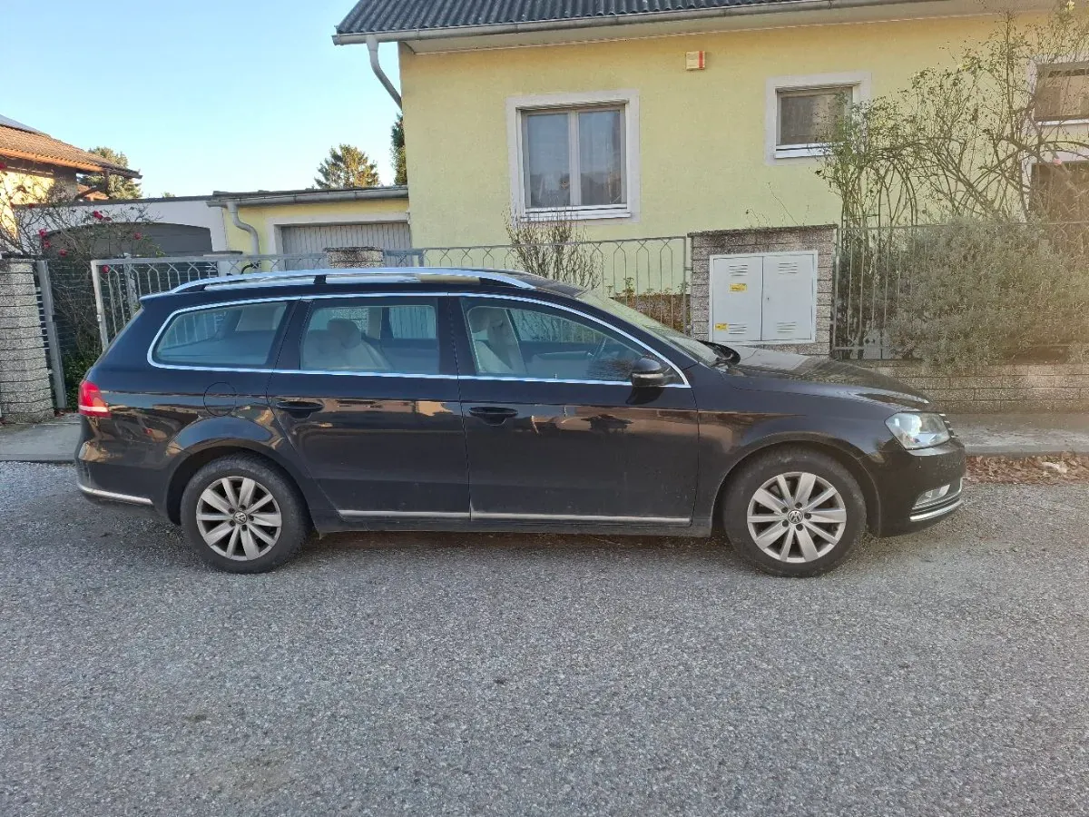Volkswagen Passat 2012 photo 3