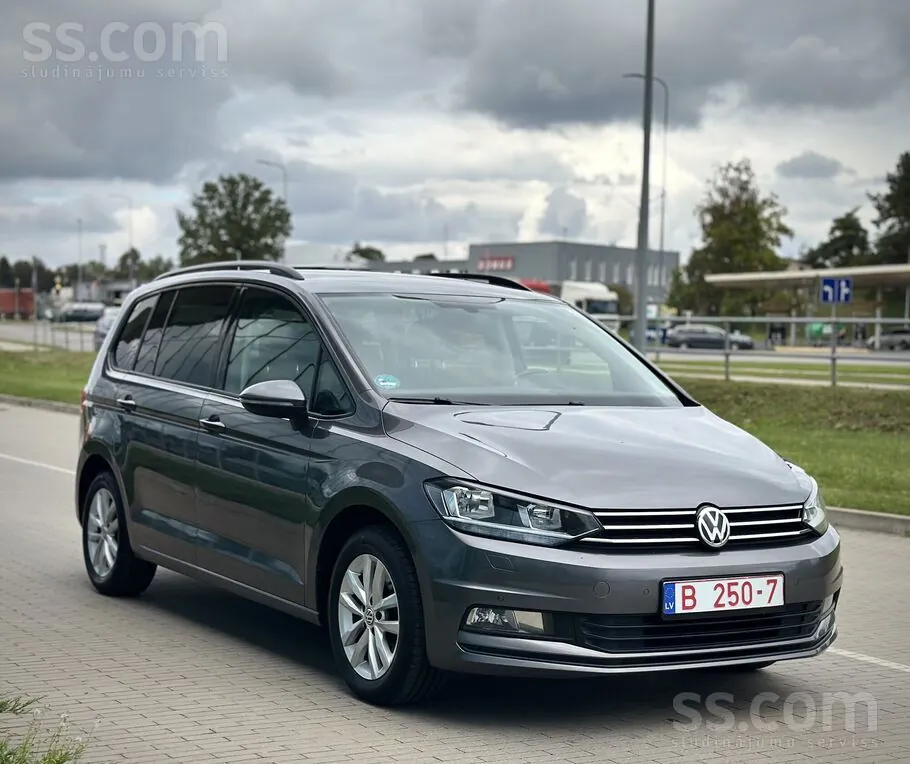 Volkswagen Touran 2017 photo 3