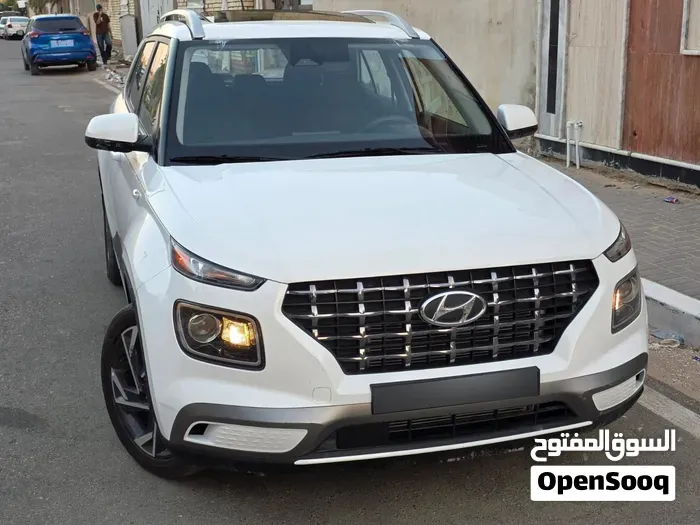 Hyundai Venue 2024 photo 2