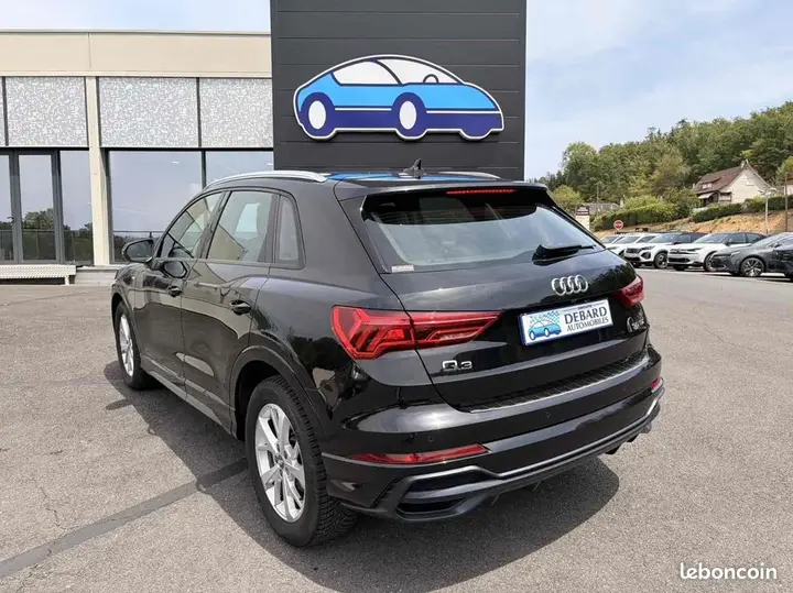 Audi Q3 2019 photo 2
