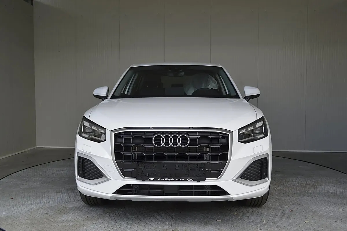 Audi Q2 2025 photo 2