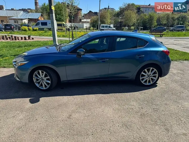 Mazda 3 2017 photo 3