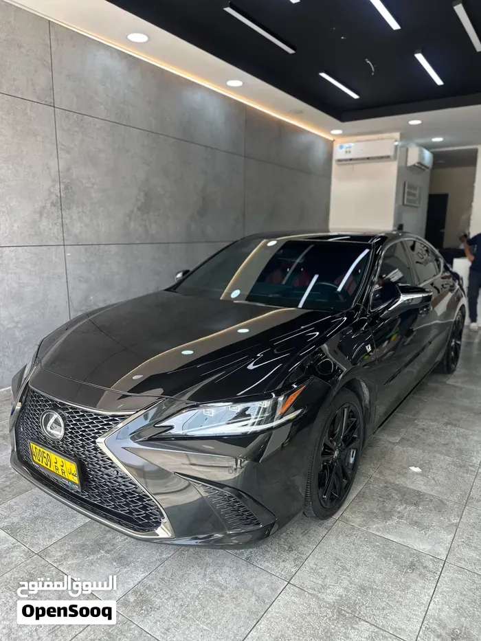 Lexus Es 350 2022 photo 2