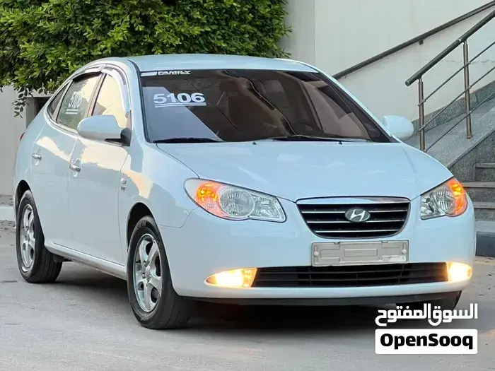 Hyundai Avante 2009 photo 3