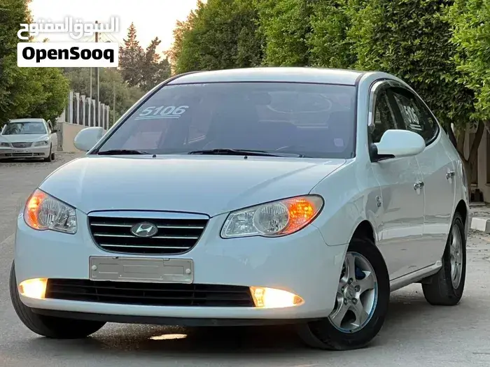 Hyundai Avante 2009 photo 4