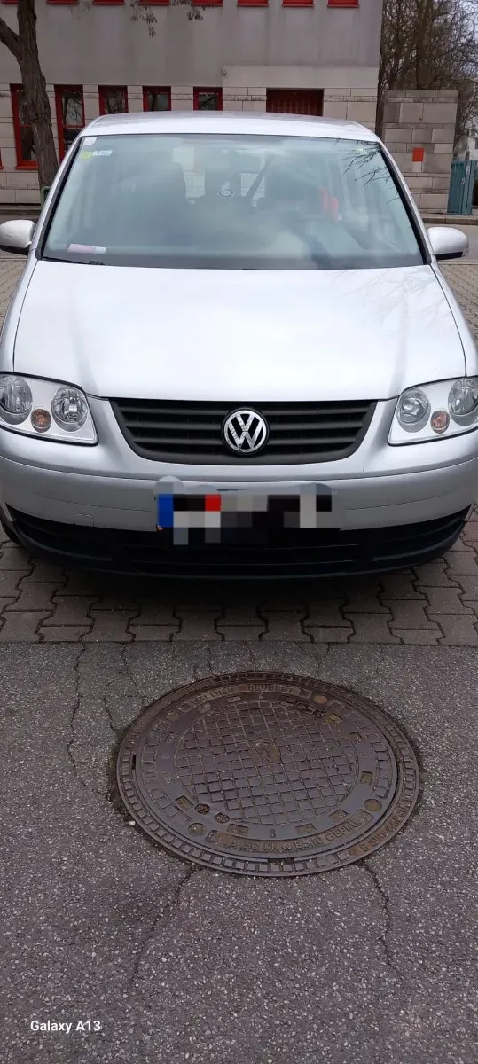 Volkswagen Touran 2005 photo 3