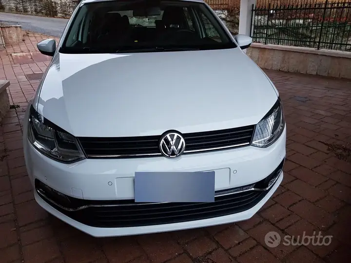 Volkswagen Polo 2017 photo 2