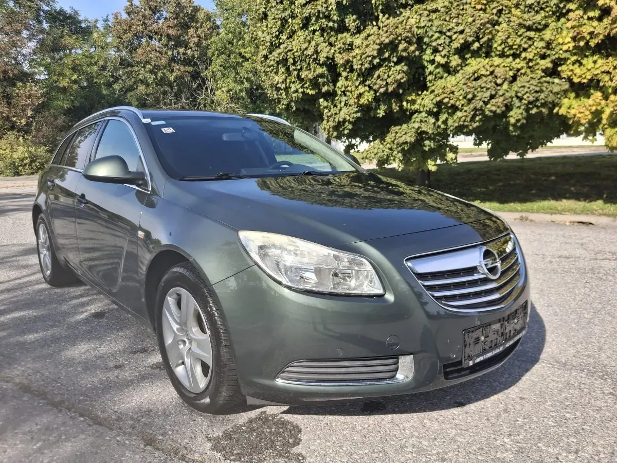Opel Insignia 2010 photo 2