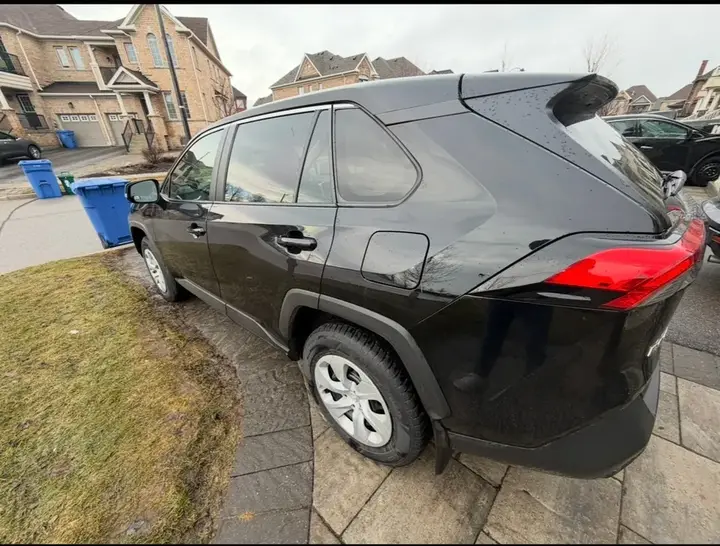 Toyota Rav4 2024 photo 2