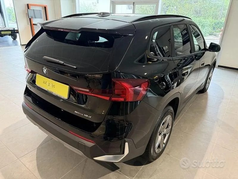 BMW X1 2023 photo 3